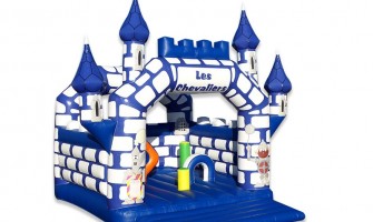 How Many People Are Needed to Safely Set Up a Jumping Castle?