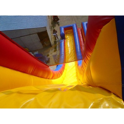 Einflatables Cliff Hanger